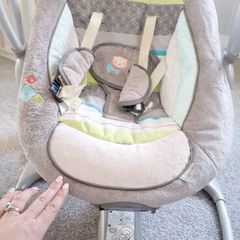 Baby swing
