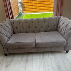 Next large 2 seater chesterfield style sofa