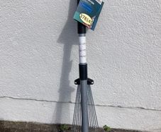 Extendable rake-new