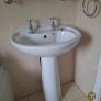Bathroom Suite Image 9