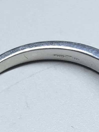 Vintage 9ct White Gold Blue & Clear Stone Eternity Ring  Size 53