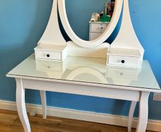 IKEA Hemnes vanity table