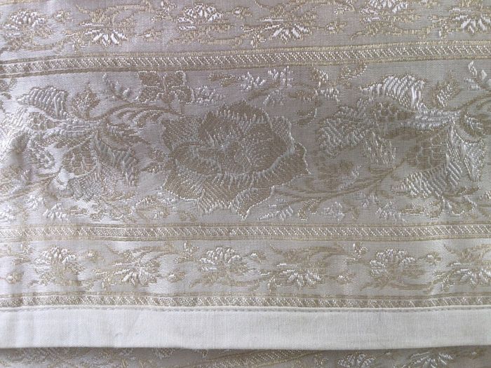 Arabic table cloth