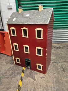 mid-century dolls house
