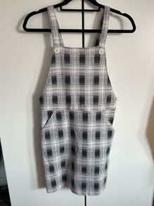 pinafore dress
