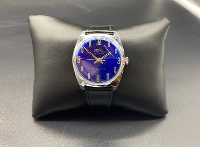 Vintage SWISS MADE Watch 1970s Mens Automatic watch