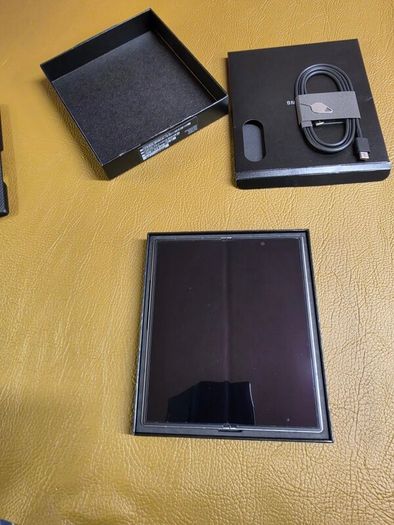 mobile phone samsung galaxy Z fold 6