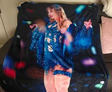 Taylor Swift Blanket