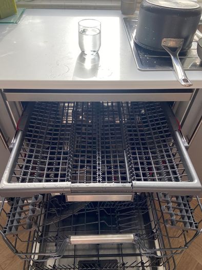 Whirlpool Dishwasher