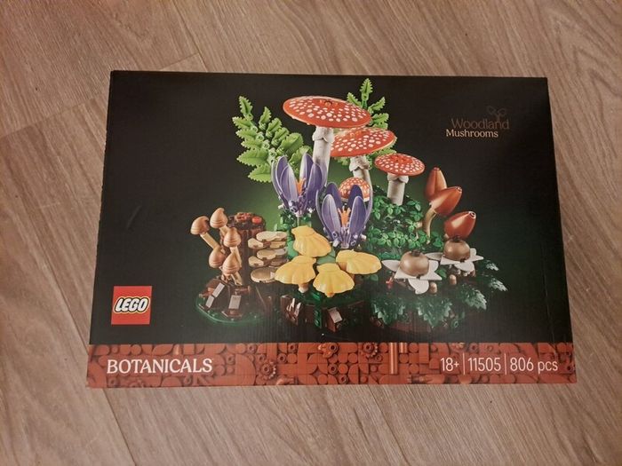 LEGO Botanicals 11505 Woodland Mushrooms