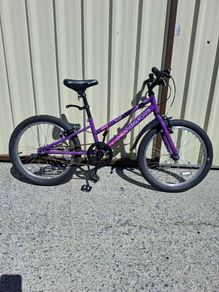 Girls bike