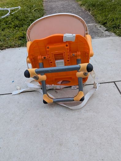 Chicco Pocket Snack Booster Seat