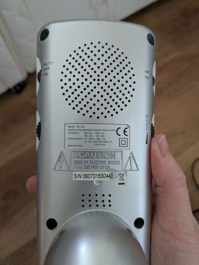 Clock radio