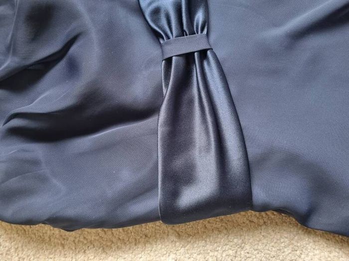 2 navy blue bridesmaid dresses