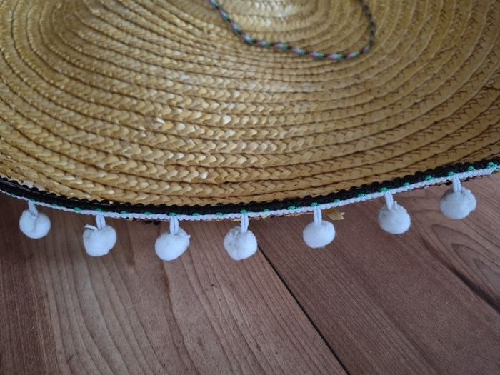 Sombrero hat 30inches diameter