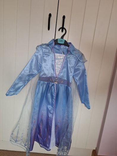 Elsa costume
