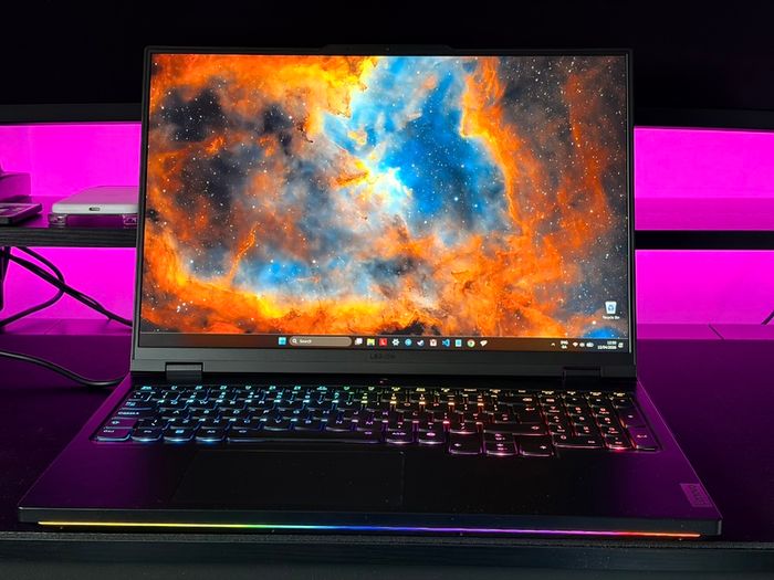 Lenovo Legion Pro 7i RTX 4090 / i9-14900HX / Warranty Nov 2026