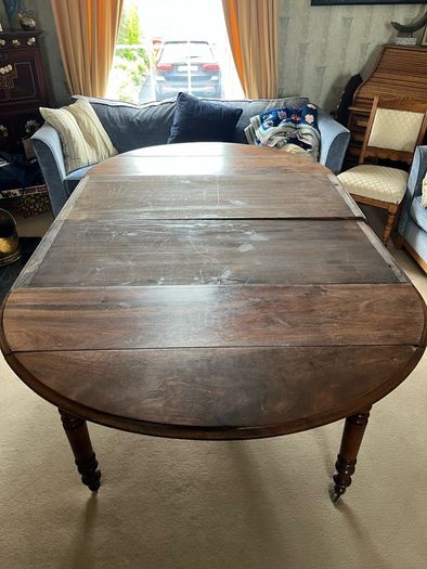 Kitchen table