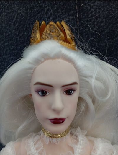 Through the looking glass White Queen doll