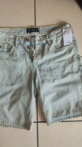 jeans shorts W31