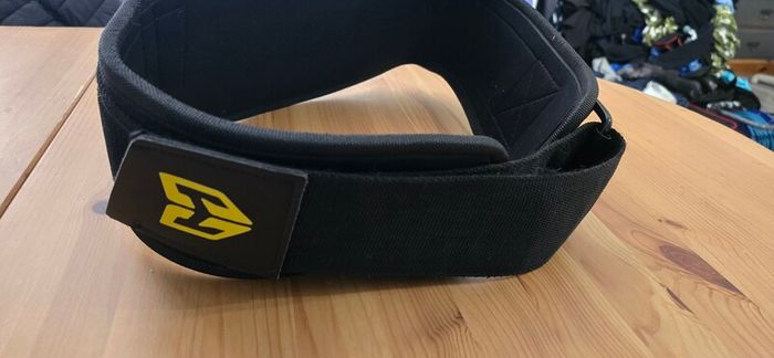 weightlifting belt