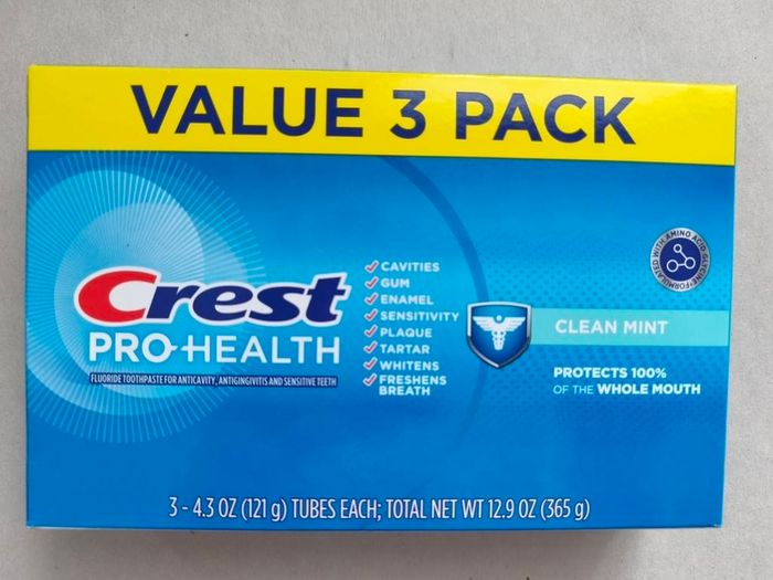 Pro-Health, Fluoride Toothpaste, Clean Mint, 3 Pack, 4.3 oz (121 g) Each