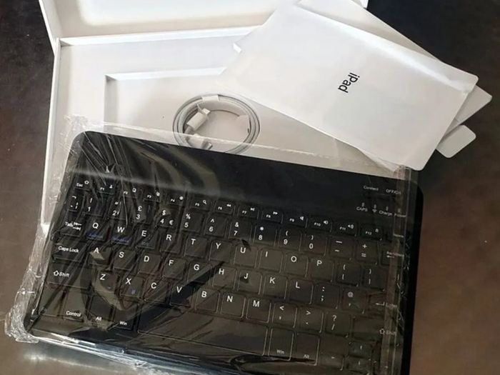 BNIB Wireless Bluetooth Keyboard (UK Layout)