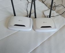 TP link router x 2