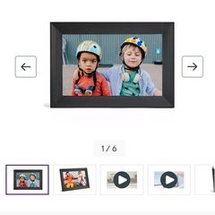Aura Digital Photo Frame