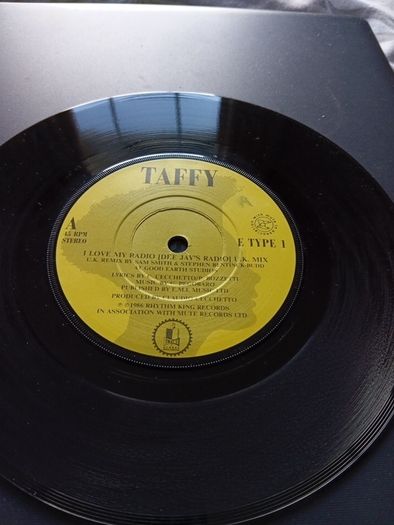 I Love My Radio 7" Vinyl Single Irish Pressing Taffy