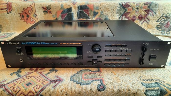 Roland JV-2080 64 Voice Synthesizer