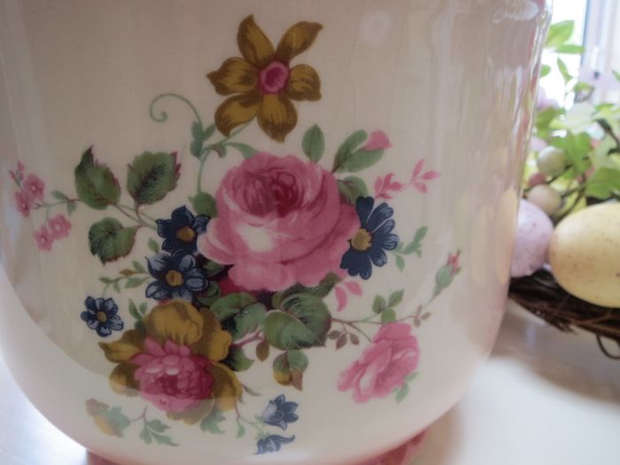 Vintage Porcelain vase Staffordshire Ironstone