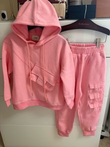 girls tracksuit 6/7yrs