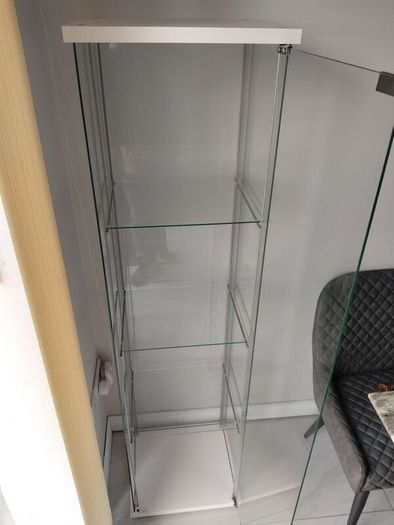 glass display case