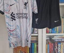 Mo Salah Liverpool Football Kit Age 11-12