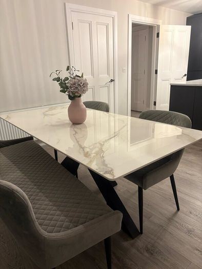 Table , 2 chairs and bench