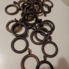 Black/Gold Plastic Curtain Rings x 26