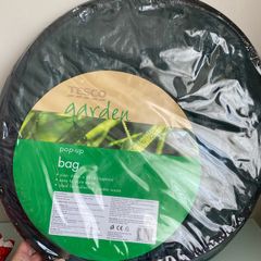 BNWT Pop Up Garden Bin
