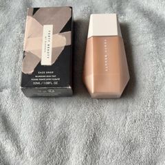 Fenty Beauty (Rihanna brand)Shade 17 Blurring Skin Tint Foundation Eaze Drop 32ml