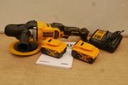 DeWaLT 18V XR Cordless Brushless Rotary Polisher 180mm. Car wash polishing detailing body shop DIY garage auto show scratch remover lacquer Koch Chemie 3M pastes DeWalt 18V XR Cordless Angle Grinders Flat Head