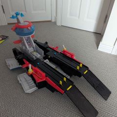 Paw Patrol: The Mighty Movie, Aircraft Carrier HQ, with Chase Action Figure