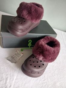 Crocs womens clogs/shoes. Burgundy.  New.