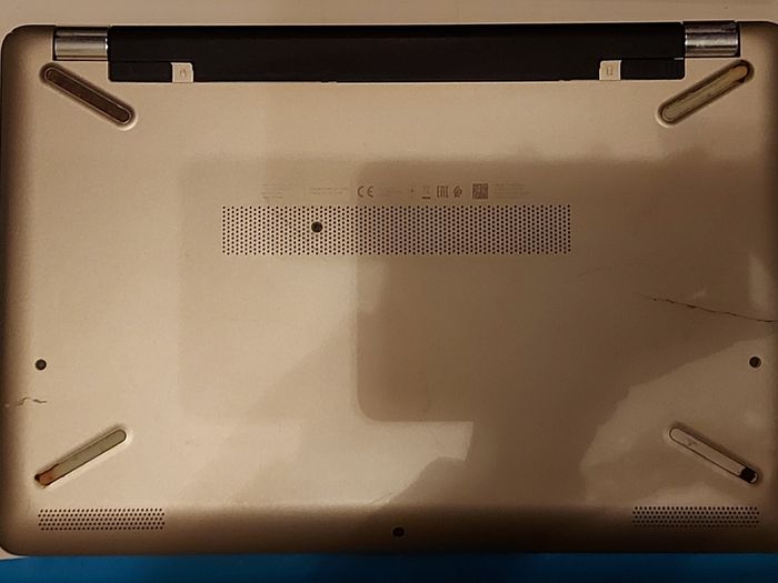 HP 15.6 inch Laptop Model 15-bw066sa, 4GB Ram, 1 Terrabyte HDD, Windows 10 Home, AMD A6-9220 Radeon R4, 5 Compute Cores 2C+3G 2.5GHz