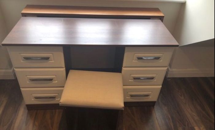 vanity unit cream and mahogany