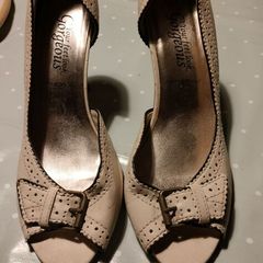 Ladies New look, cream high heel shoes