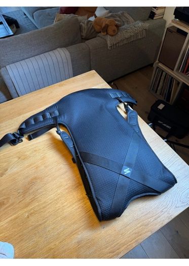 Sakk Attach Camera Stabilizer - Back Support For Filmmakers