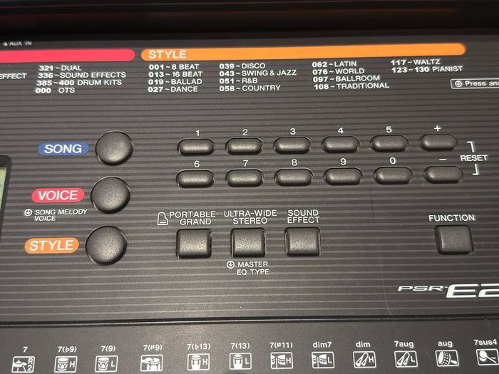 Yamaha Keyboard