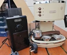 coffee machine and grinder