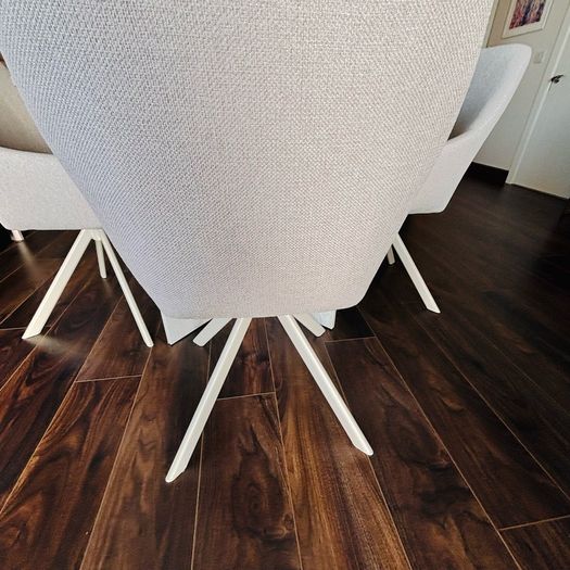 Dining table and 4 chairs .