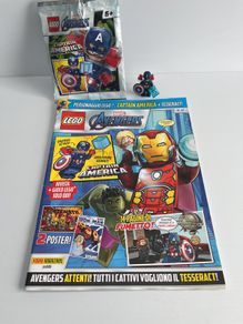 LEGO Avengers Marvel Captain America minifigure with tesseract and shield + Magazine in Italian